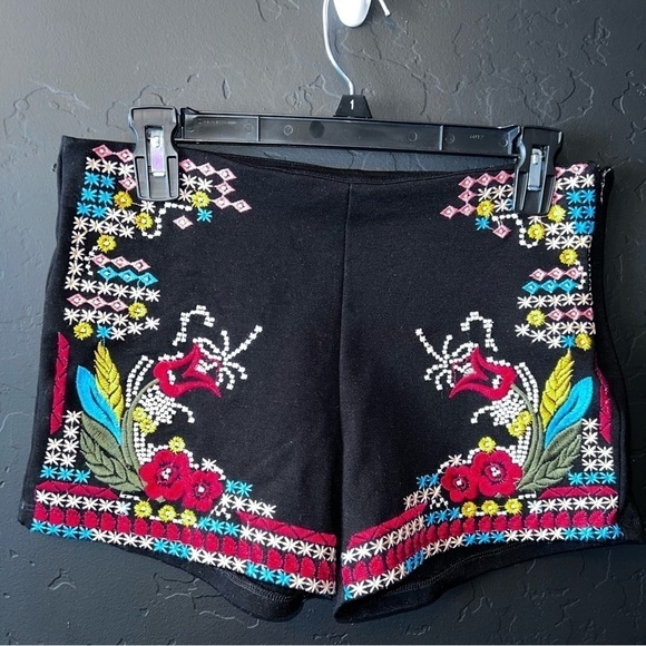 Angel Clothing mini shorts Size:M Color: Black/ floral print handmade print - Picture 1 of 7